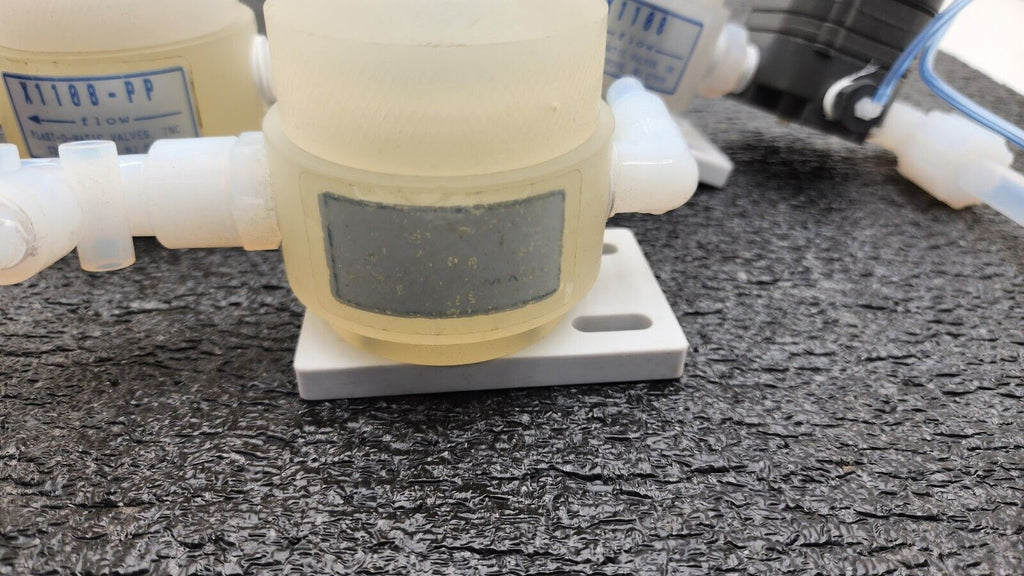 Lot of 2x Plast-O-Matic X1108-PP Pneumatic Diaphragm Valve 1/2in Npt