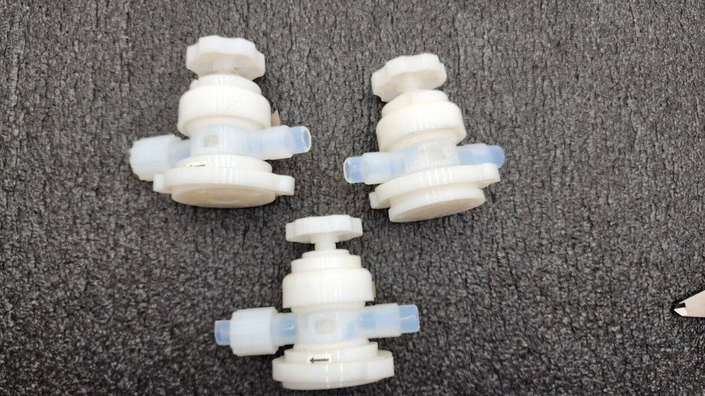Lot of 3x Furon Pneumatic High Purity Manual Screw Valve UPM2-F812-MT 1104583