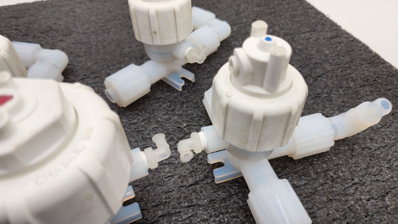 Lot of 12x Furon Pneumatic High Purity Valve, Manual Valve 2 Way 3 Way On/Off