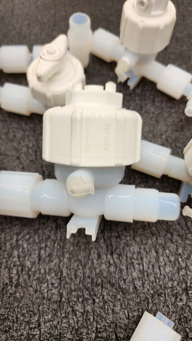 Lot of 12x Furon Pneumatic High Purity Valve, Manual Valve 2 Way 3 Way On/Off