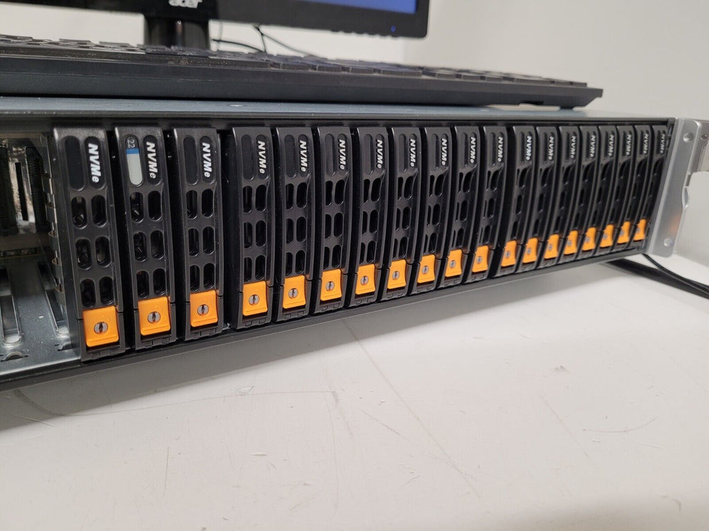 Supermicro 24 Bay SFF X10DRU-i+ 24x NVMe 2x Intel E5-2650 V4 192GB 2400Mhz Ram