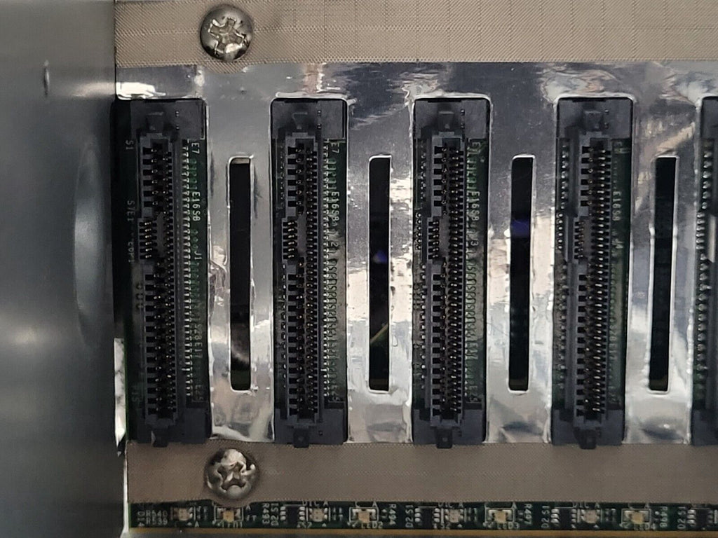 Supermicro 24 Bay SFF X10DRU-i+ 24x NVMe 2x Intel E5-2650 V4 192GB 2400Mhz Ram