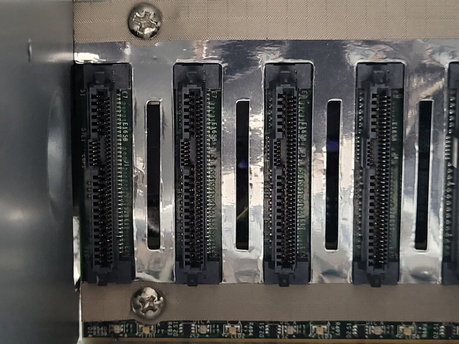Supermicro 24 Bay SFF X10DRU-i+ 24x NVMe 2x Intel E5-2650 V4 192GB 2400Mhz Ram