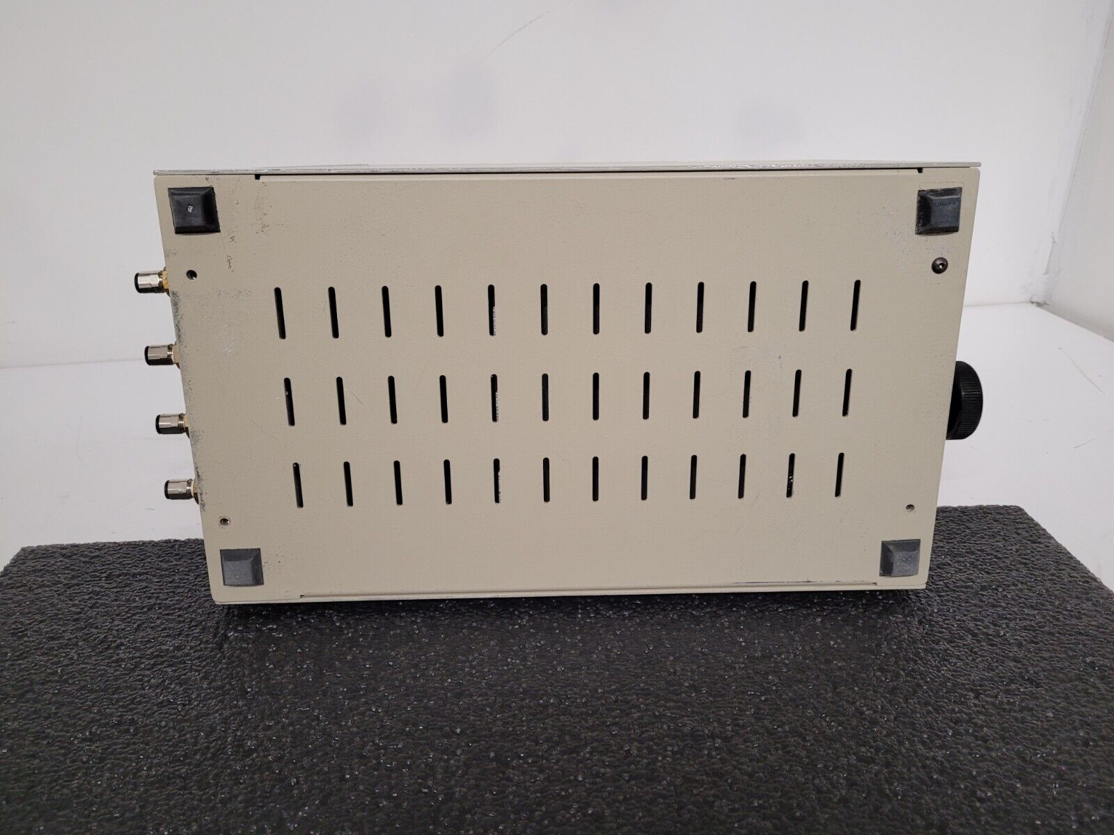 TM Electronics Solution 4S-L2-F2-015 Solution Leak & Flow Tester 4 Port 15PSI