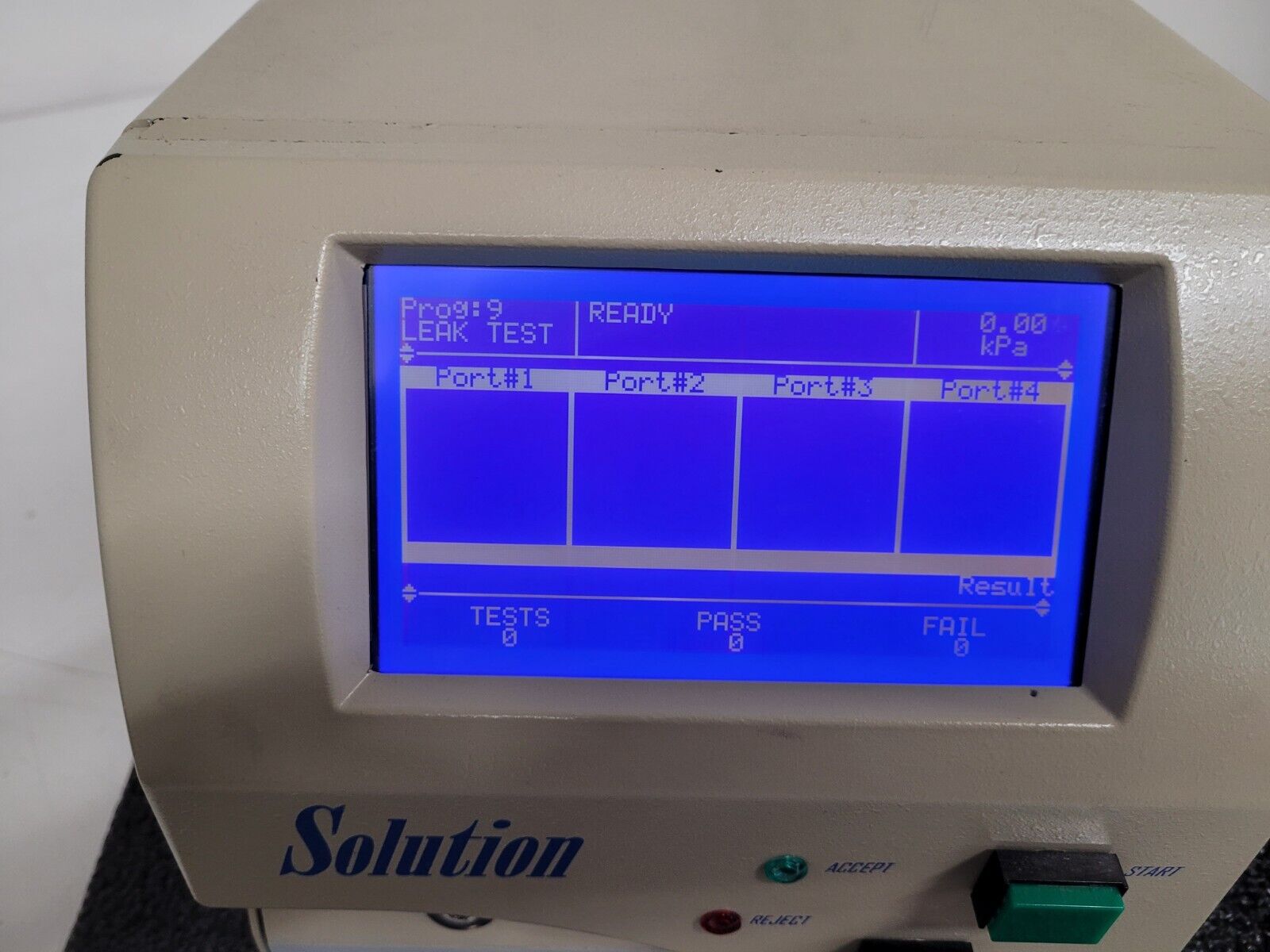 TM Electronics Solution 4S-L2-F2-015 Solution Leak & Flow Tester 4 Port 15PSI