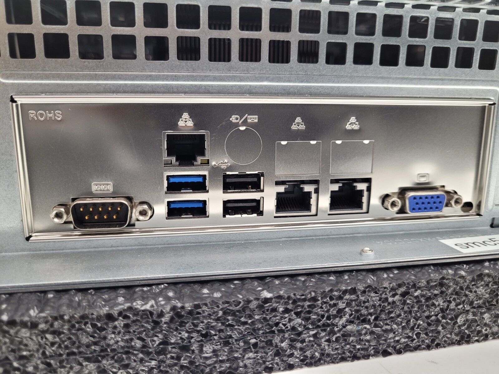 Supermicro 8 Bay LFF X11DPi-N 2x Intel Xeon Silver 4108 1.8GHz 16GB 2400Mhz Ram