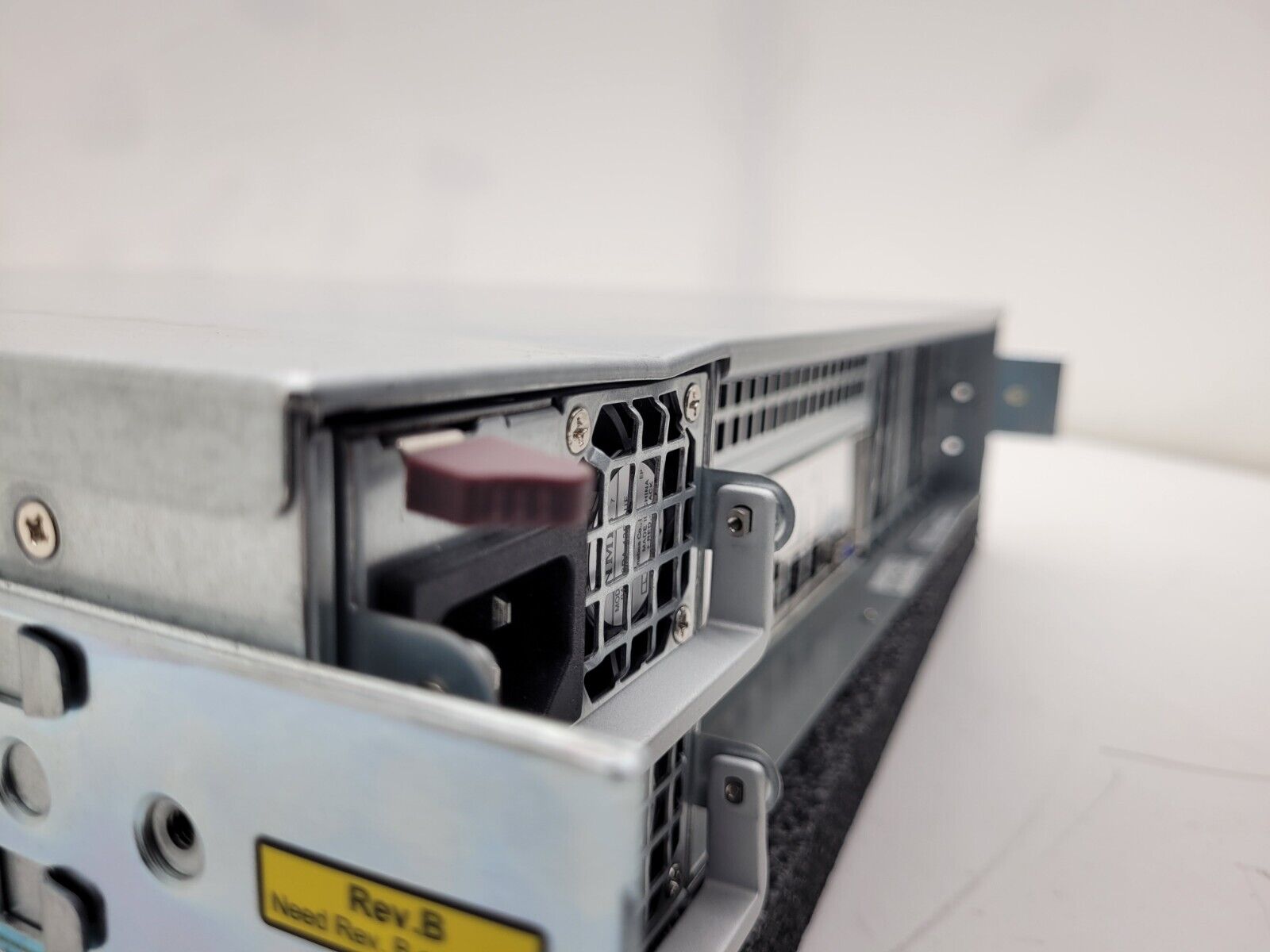 Supermicro 8 Bay LFF X11DPi-N 2x Intel Xeon Silver 4108 1.8GHz 16GB 2400Mhz Ram