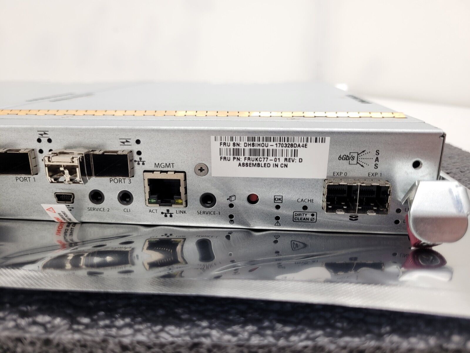 LOT OF 2  Quantum QXS iSCSI and FC Controller 3-07365-01 81-00000078-00-10