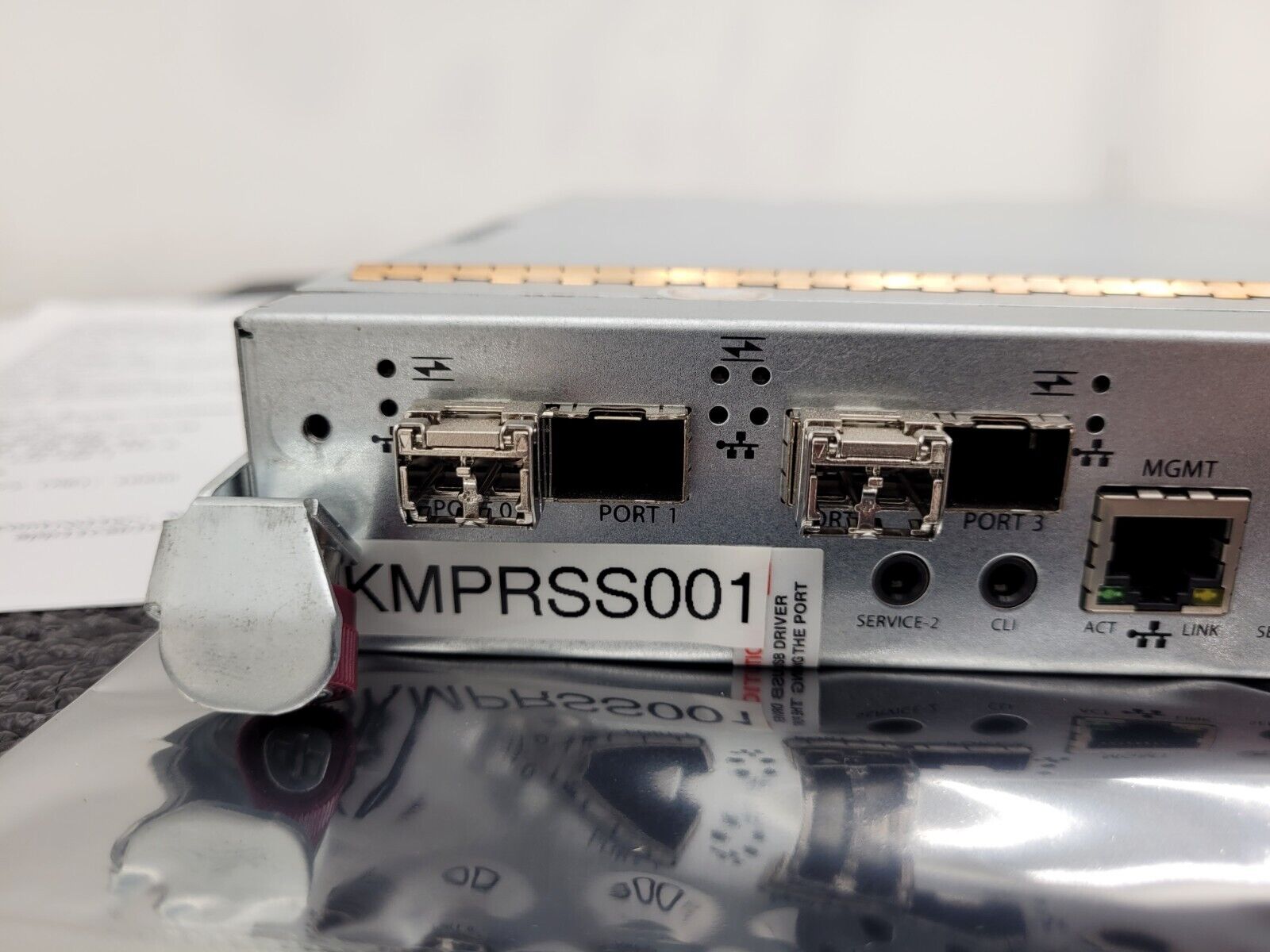 LOT OF 2  Quantum QXS iSCSI and FC Controller 3-07365-01 81-00000078-00-10
