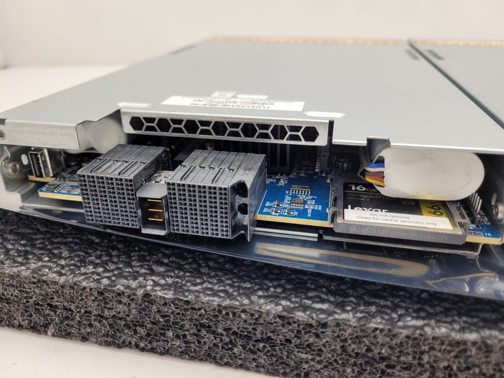 LOT OF 2  Quantum QXS iSCSI and FC Controller 3-07365-01 81-00000078-00-10 Lot B