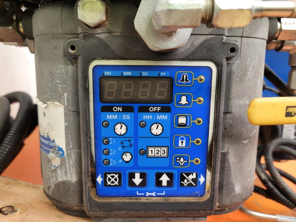 GRACO G3 Lubrication Pump 96G231 G3-A-12MX-120L08 12VDC 5100 PSI Working Pull B