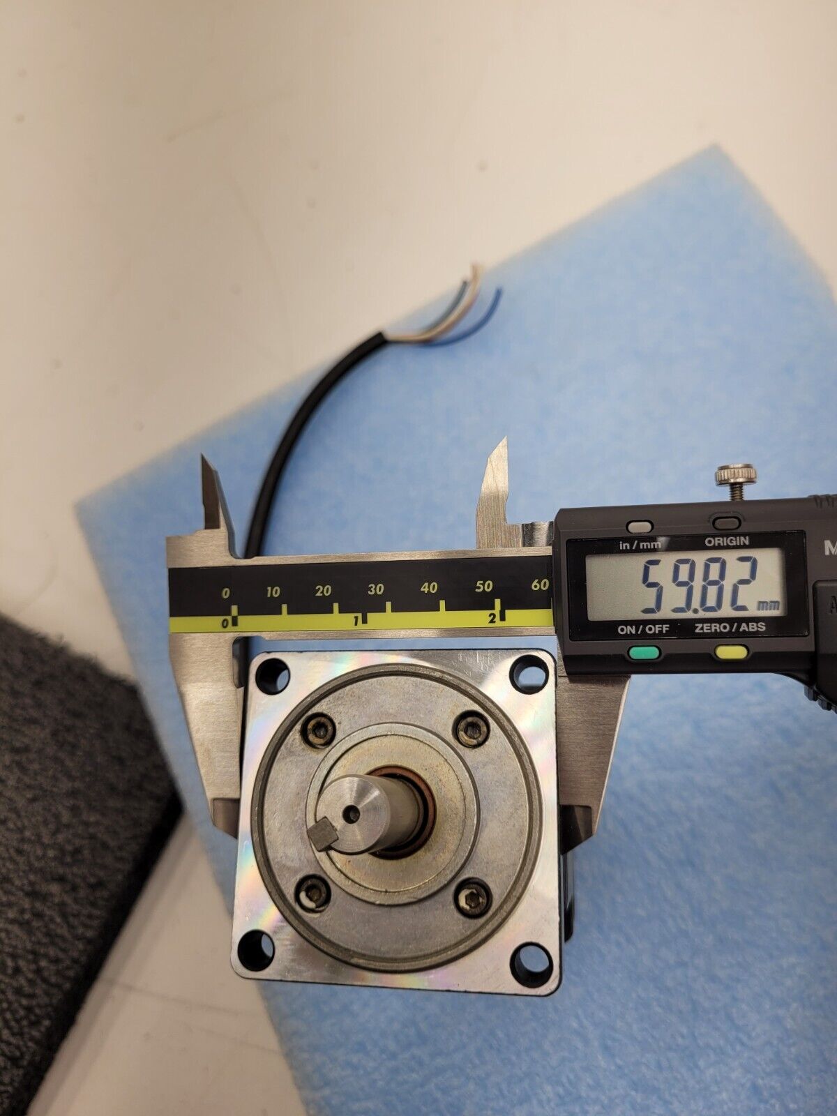 VEXTA UPH566H-A2 Stepping Motor w/ HARMONIC UHG50-2B Gear Drive 1:50 Ratio