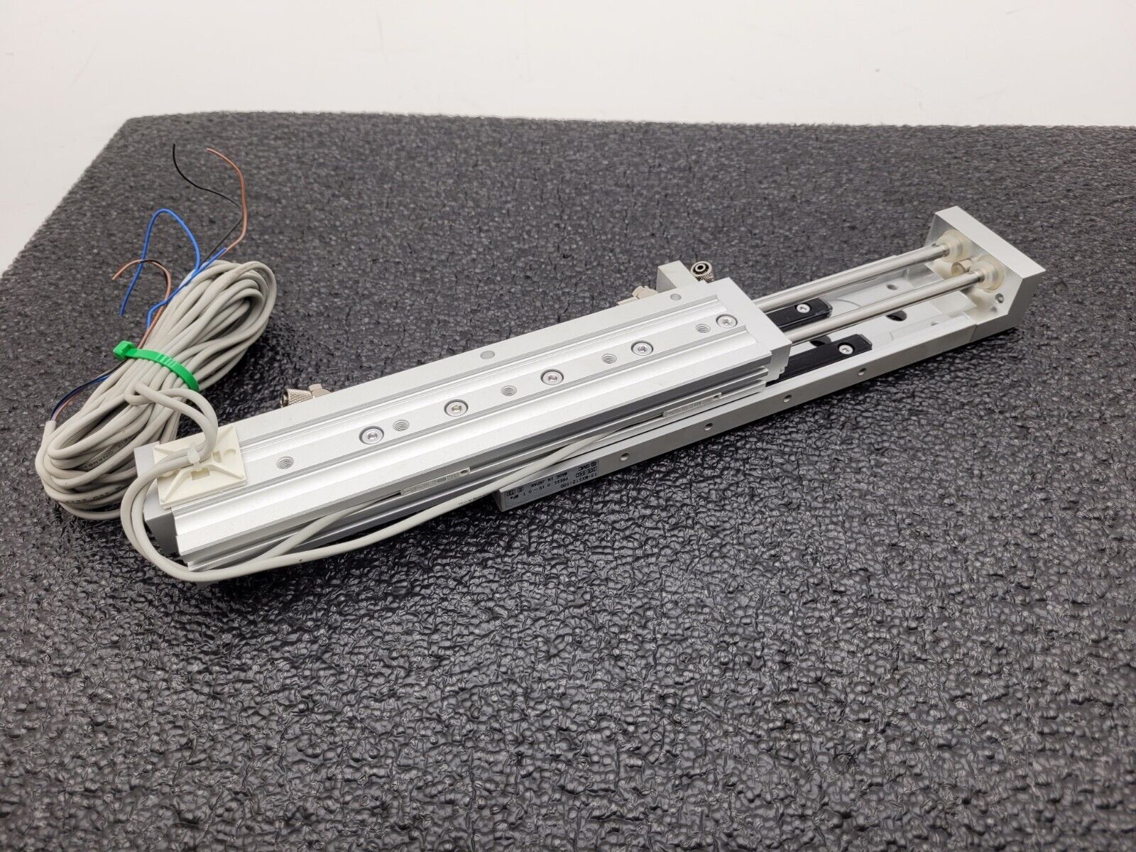 SMC 13-MXS12-100 Pneumatic Linear Slide Guide Table Cylinder D-m9PW Sensors