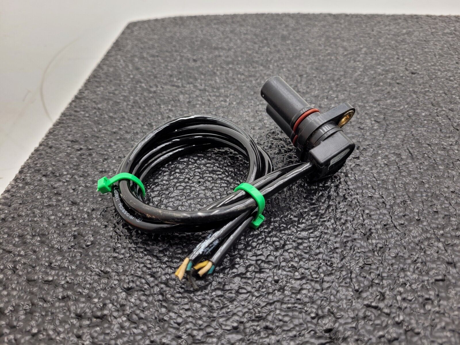 Lot of 2x OEM W Speed Speed Sensor SNG-QPLA-000 SNGQPLA000 Fit Honeywell