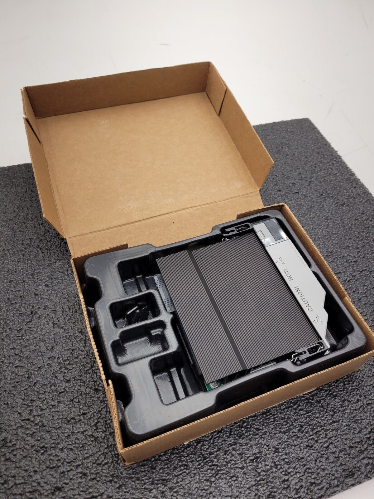 2020 Allen-Bradley 1756-L81E /B ControlLogix Processor - New Surplus (Open)