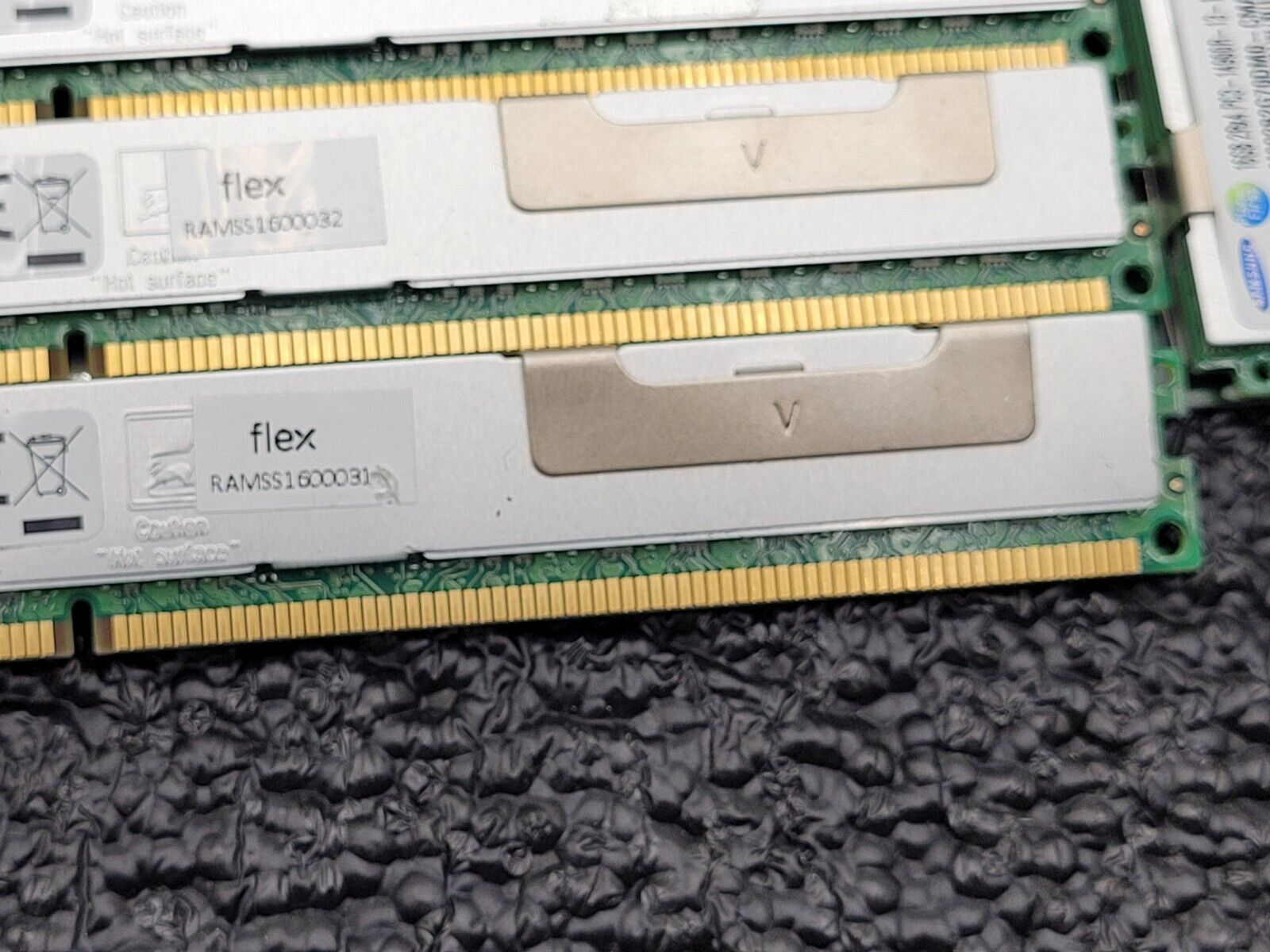 Lot 20x Samsung 16GB (20x16GB) 2Rx4 PC3-14900R Server Memory M393B2G70DM0 VLP