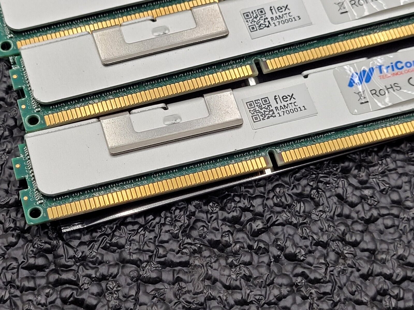 Lot 18x 16GB TriCor 288GB 2Rx4 DDR3 ECC Server Memory TRF722GR42F3186WV VLP