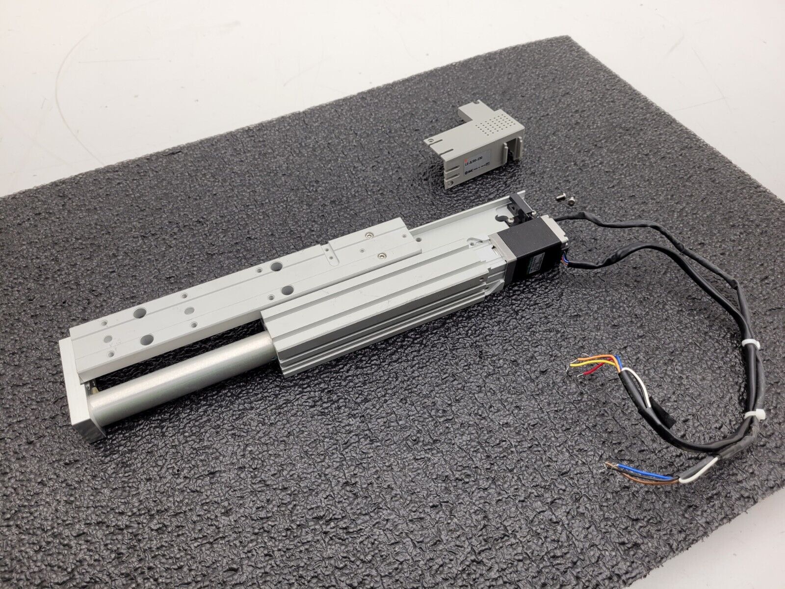 SMC LX-3L100-X110 Short Stroke Electric Actuator 103H3215-5271 Stepping Motor