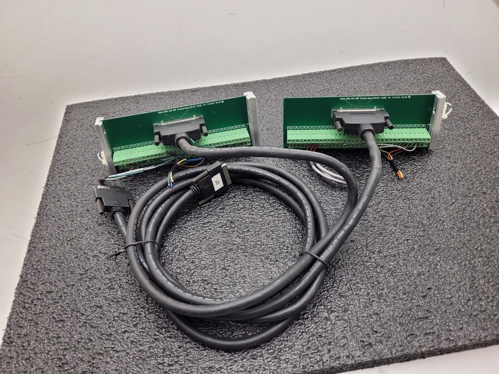 Lot of 2x Advantech ADAM-3968 SCSI 68P Terminal Board Rev.B1 w/ SCSI Cable