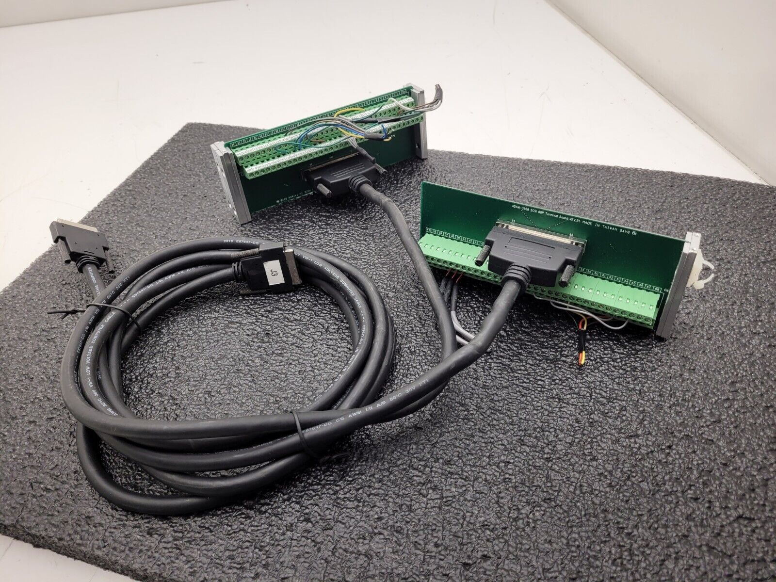 Lot of 2x Advantech ADAM-3968 SCSI 68P Terminal Board Rev.B1 w/ SCSI Cable