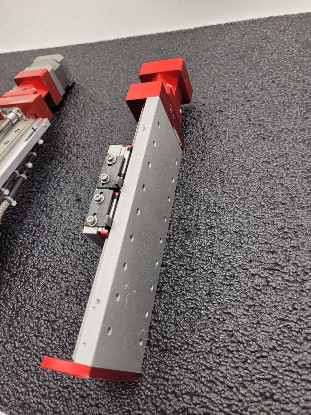 Lot of 2x Shneeberger Linear Screw Guide Block Stepper Motor Actuator MN9-G3-V1