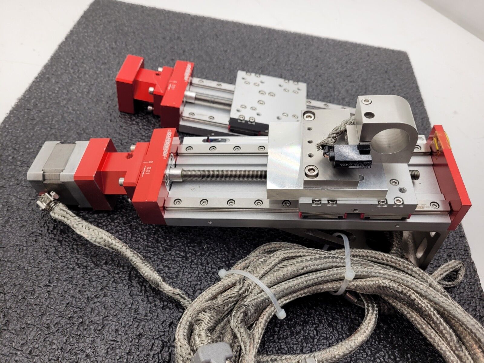 Lot of 2x Shneeberger Linear Screw Guide Block Stepper Motor Actuator MN9-G3-V1