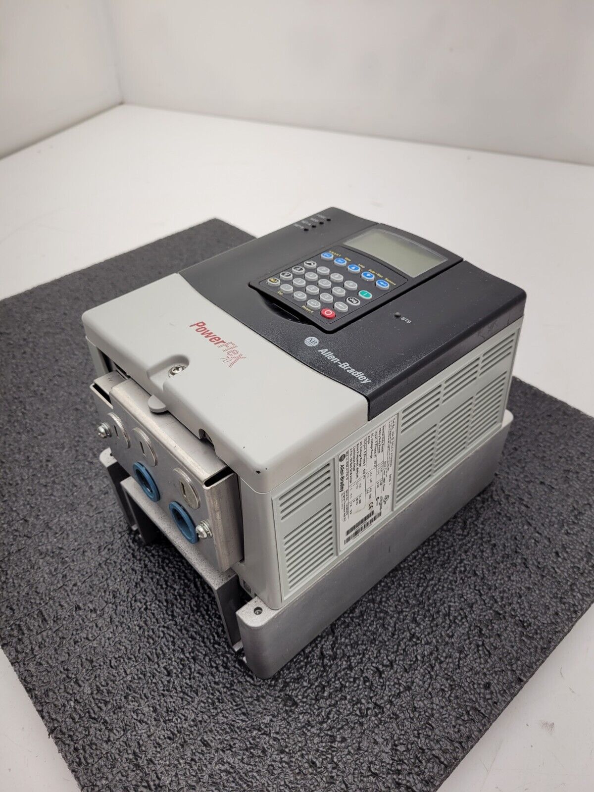 Allen Bradley 20AD5P0A0AYNNRNN /A PowerFlex 70 480V 3HP AC VFD Motor Drive