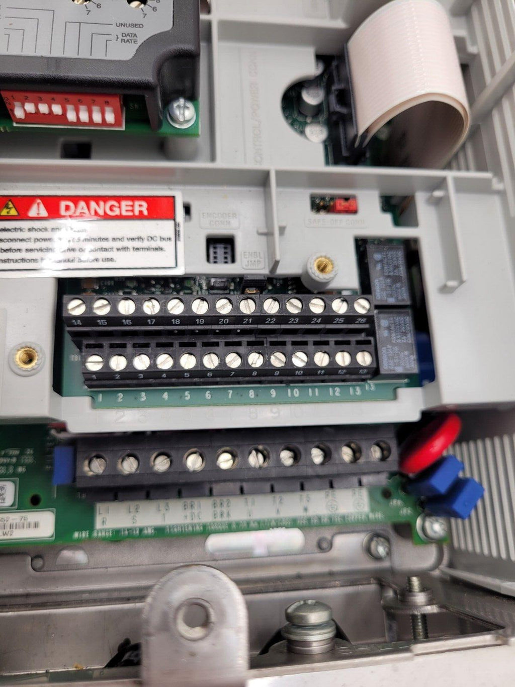 Allen Bradley 20AD8P0A0AYNNNC0 /A PowerFlex 70 480V 5HP AC VFD Motor Drive 2017