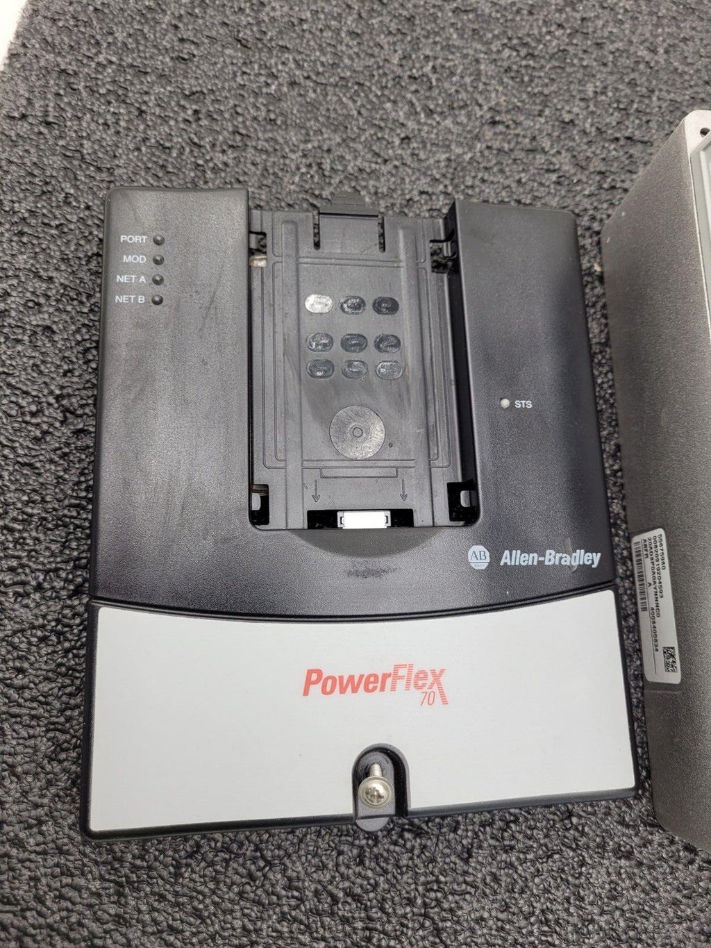 Allen Bradley 20AD8P0A0AYNNNC0 /A PowerFlex 70 480V 5HP AC VFD Motor Drive 2017
