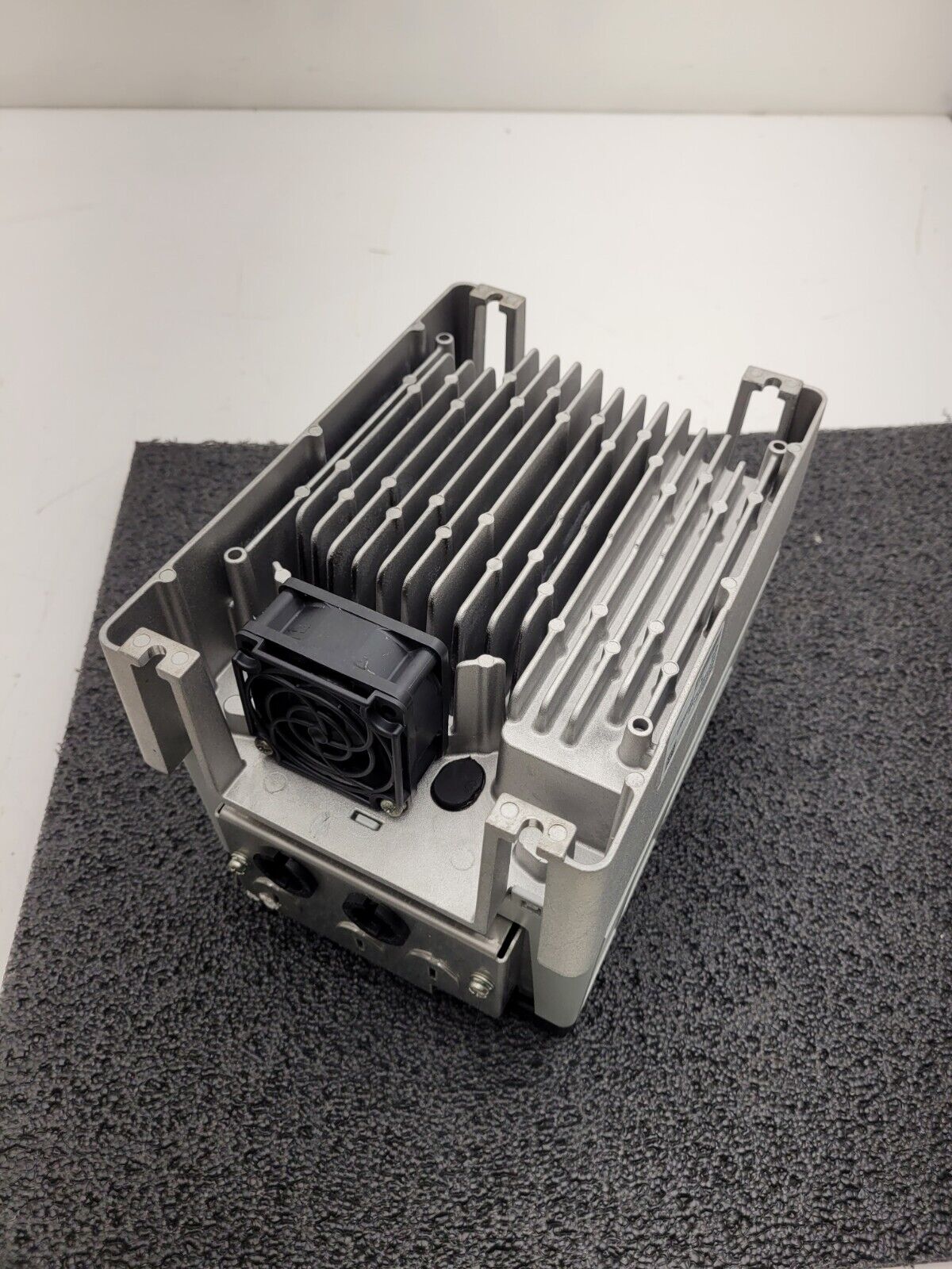 Allen Bradley 20AD8P0A0AYNNNC0 /A PowerFlex 70 480V 5HP AC VFD Motor Drive 2017