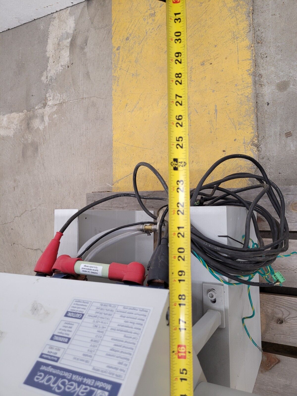 Model EM4-HVA H-Yoke Variable Gap Horizontal Field 100mm Pole Diam. Parts/Repair
