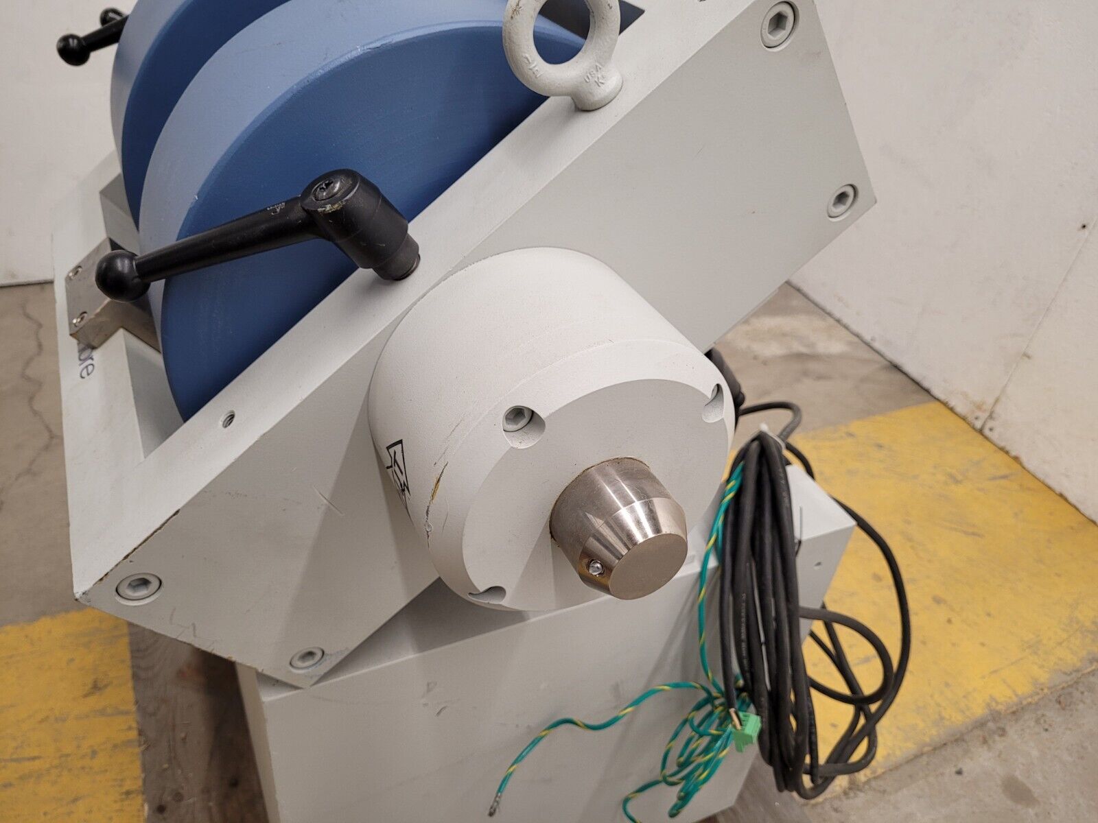 Model EM4-HVA H-Yoke Variable Gap Horizontal Field 100mm Pole Diam. Parts/Repair
