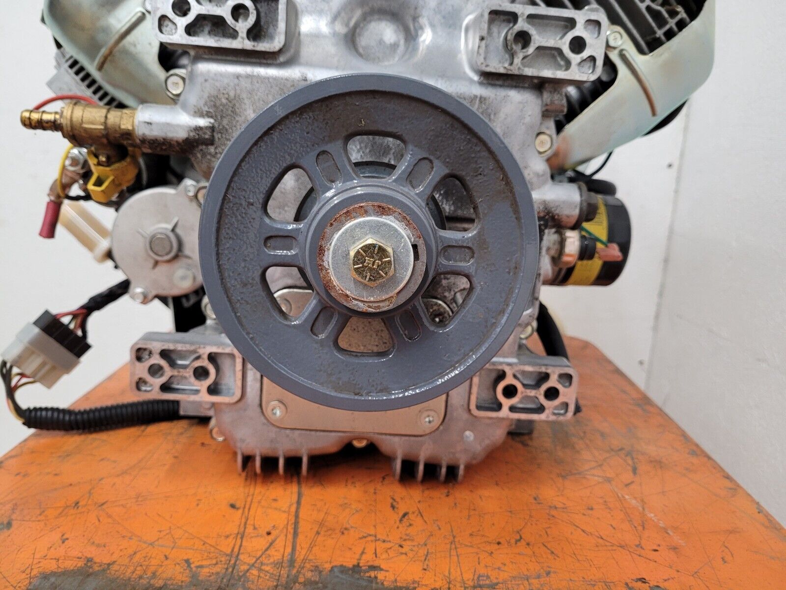 Vanguard Briggs Stratton 993CC EFI37 37HP Vertical Shaft V-Twin Engine For Parts