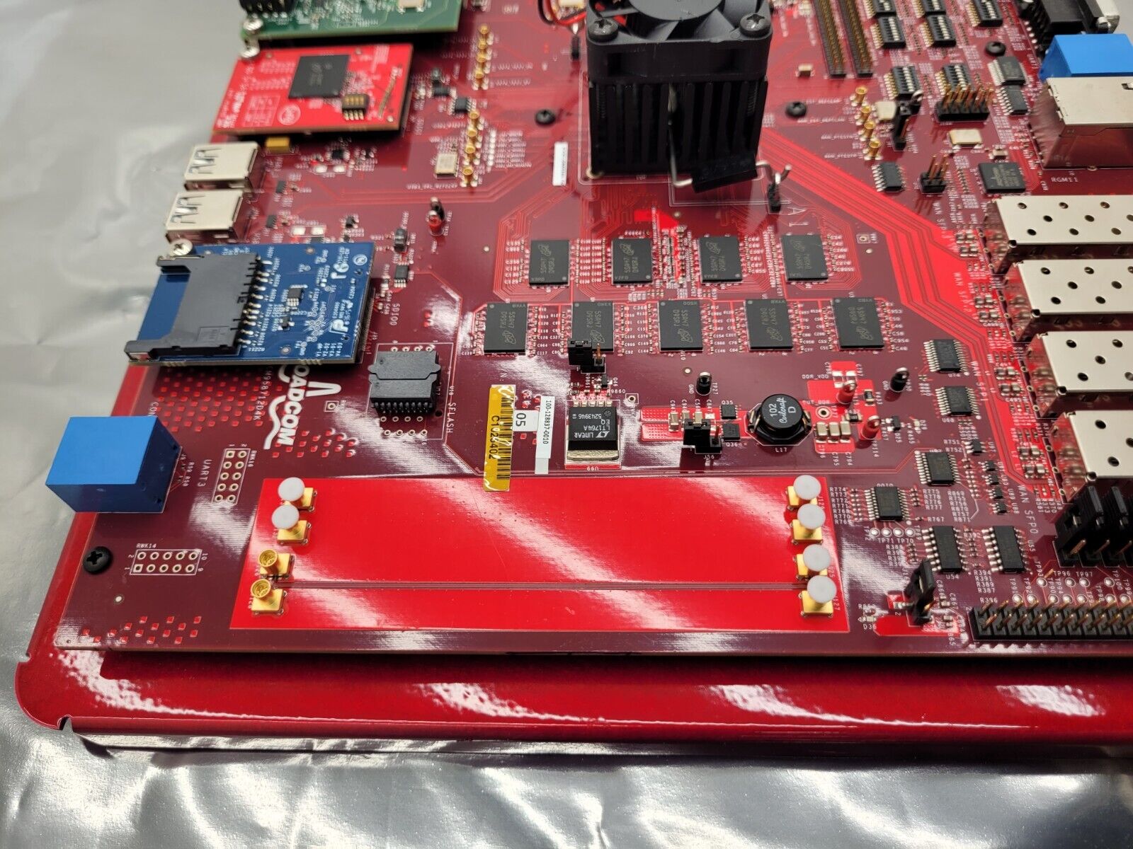 Broadcom BCM958712D4K Development Dev Board Kit 100-128837-0010 Rev 05