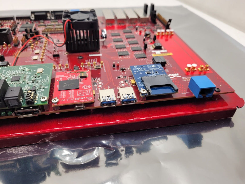 Broadcom BCM958712D4K Development Dev Board Kit 100-128837-0010 Rev 05