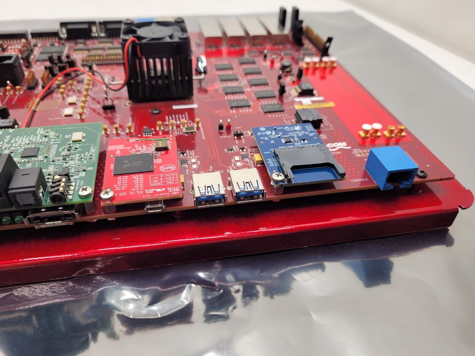 Broadcom BCM958712D4K Development Dev Board Kit 100-128837-0010 Rev 05