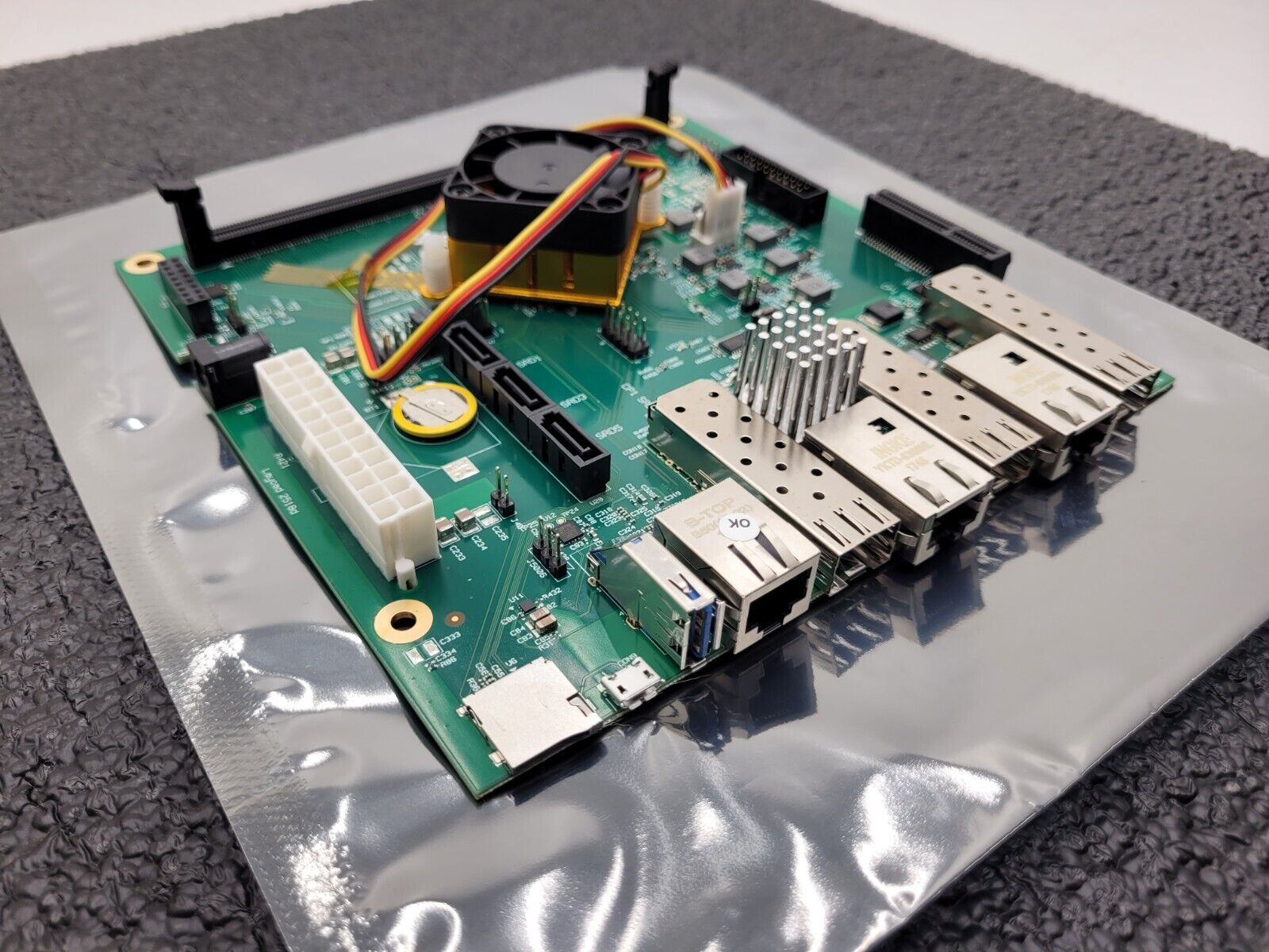 Solidrun Marvell MACCHIATOBin V 1.3 ARM A72 Coretex
