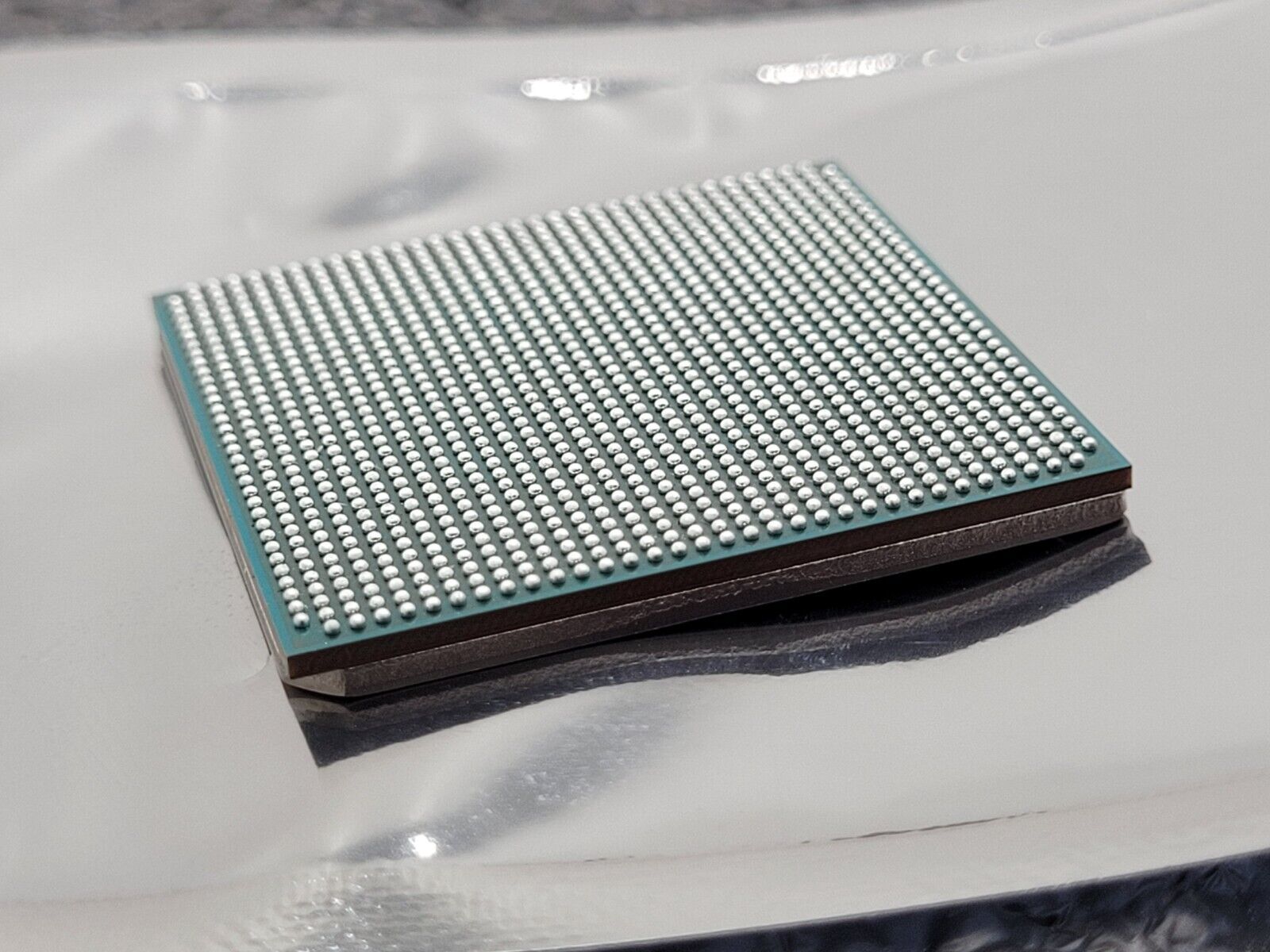 Dual ARM Cortex-A9 MPCore with CoreSight System On Chip (SOC) IC Arria 10 SX FPG