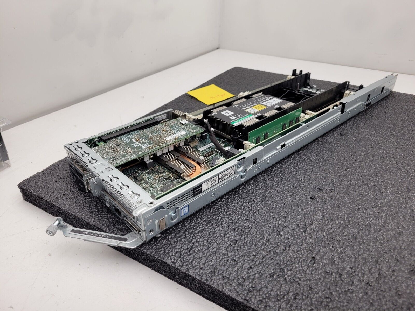 HPE ProLiant XL170R Gen10 Blade Server Xeon 6130 8Gb Ram