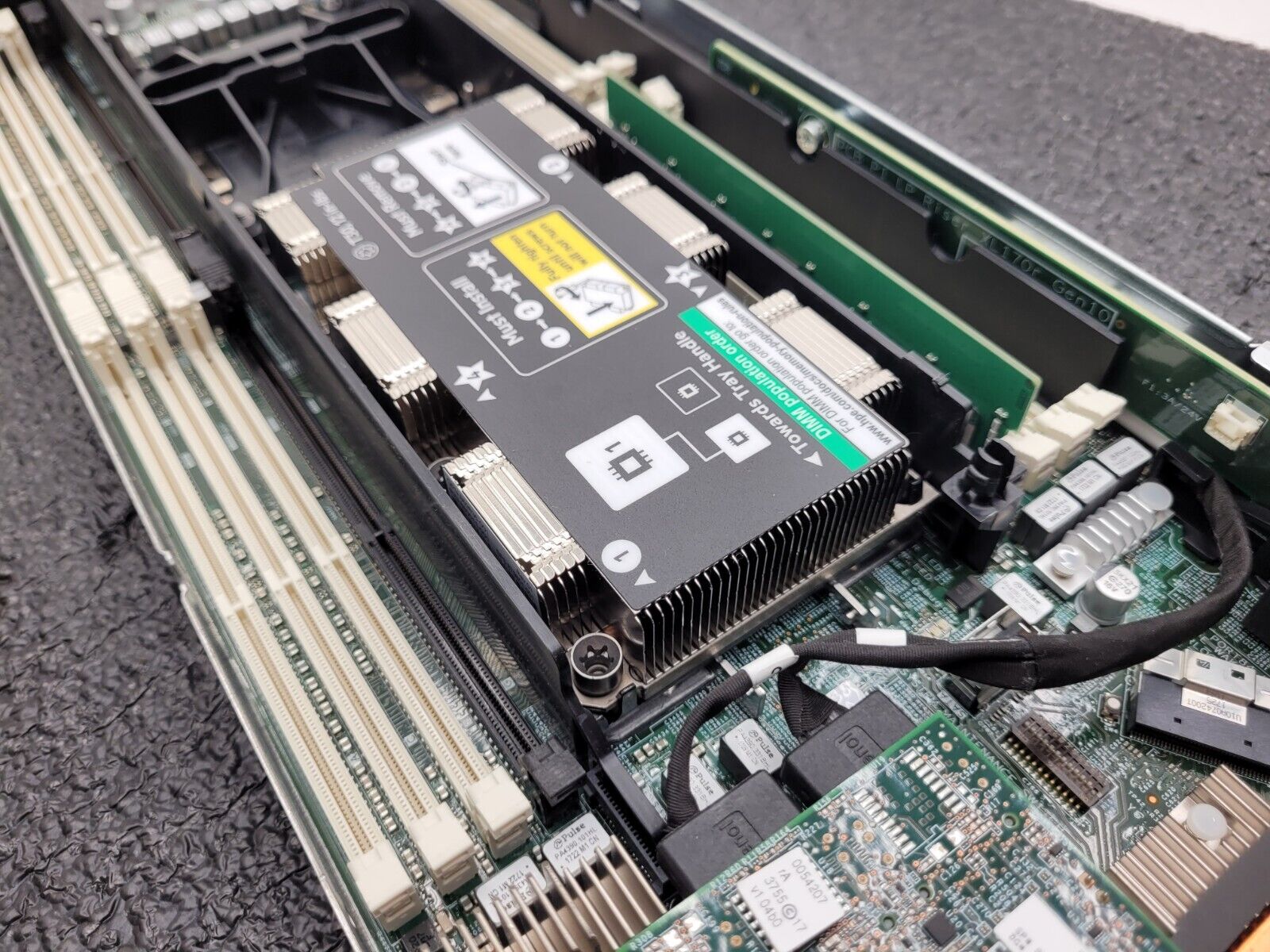 HPE ProLiant XL170R Gen10 Blade Server Xeon 6130 8Gb Ram