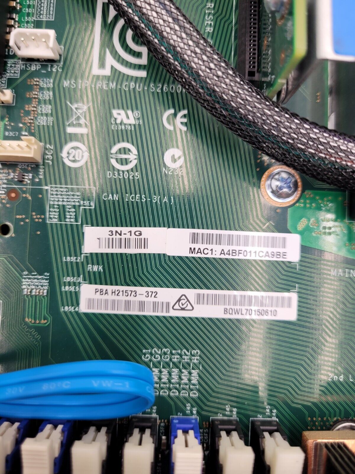 Intel S2600WT 1U 4-Bay LFF Workstation Server 2X E5-2699v4 256Gb RAM, Tested