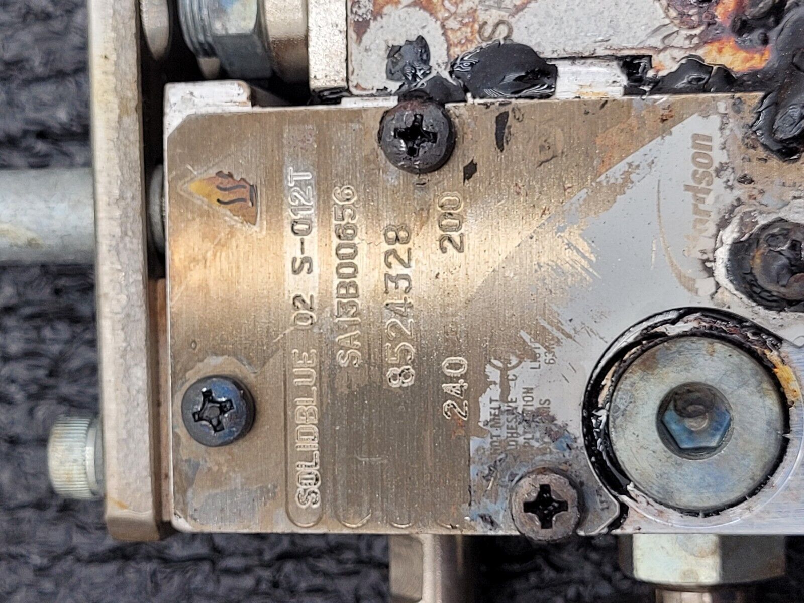 Dual Head Nordson SolidBlue S-012T Hot Melt Adhesive Dispensing Glue Gun 8524328