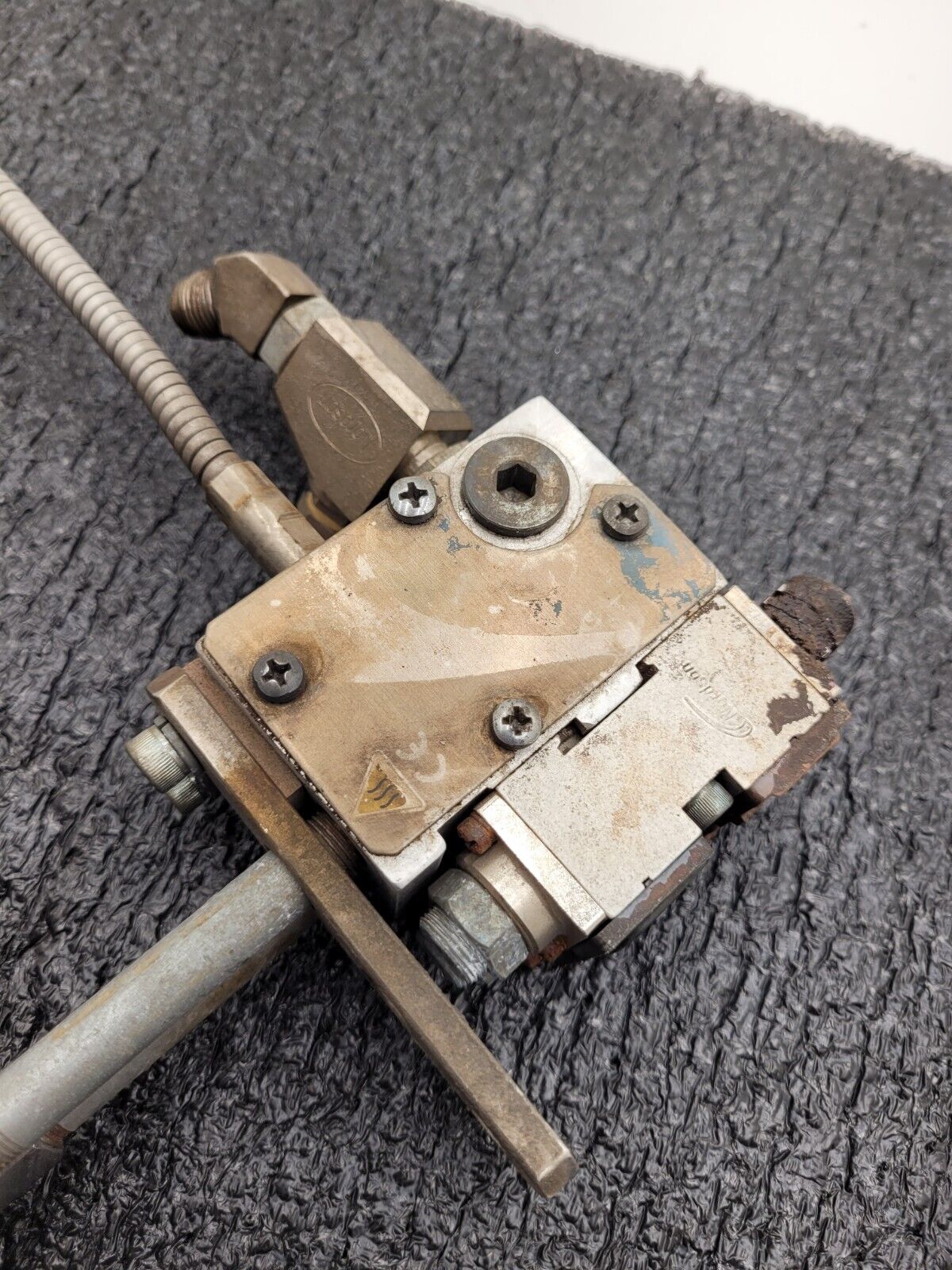 Dual Head Nordson SolidBlue S-012T Hot Melt Adhesive Dispensing Glue Gun 8524328