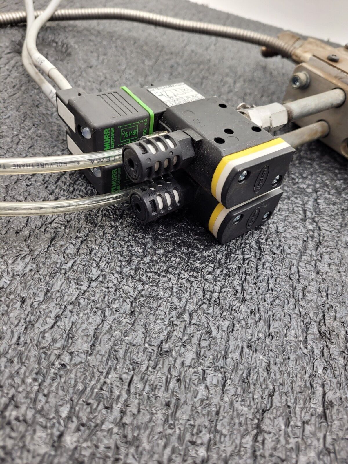 Dual Head Nordson SolidBlue S-012T Hot Melt Adhesive Dispensing Glue Gun 8524328