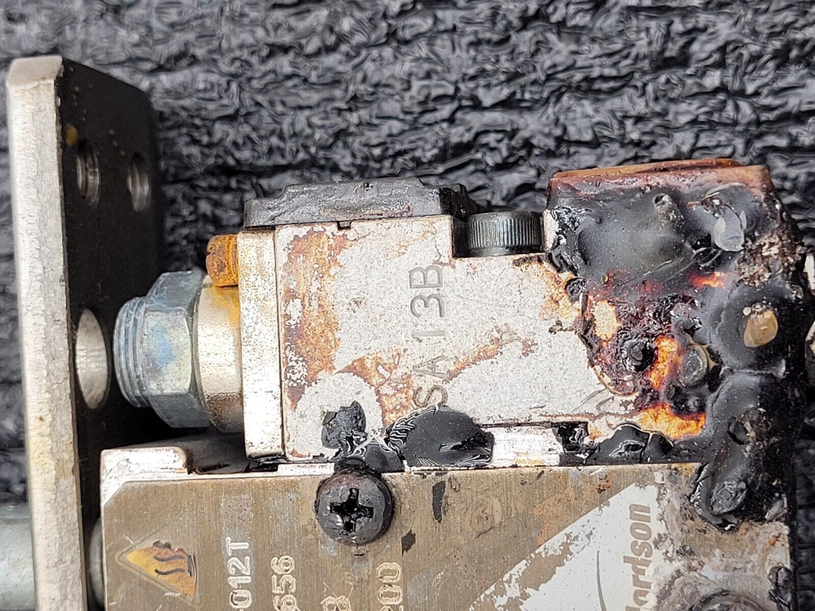 Dual Head Nordson SolidBlue S-012T Hot Melt Adhesive Dispensing Glue Gun 8524328