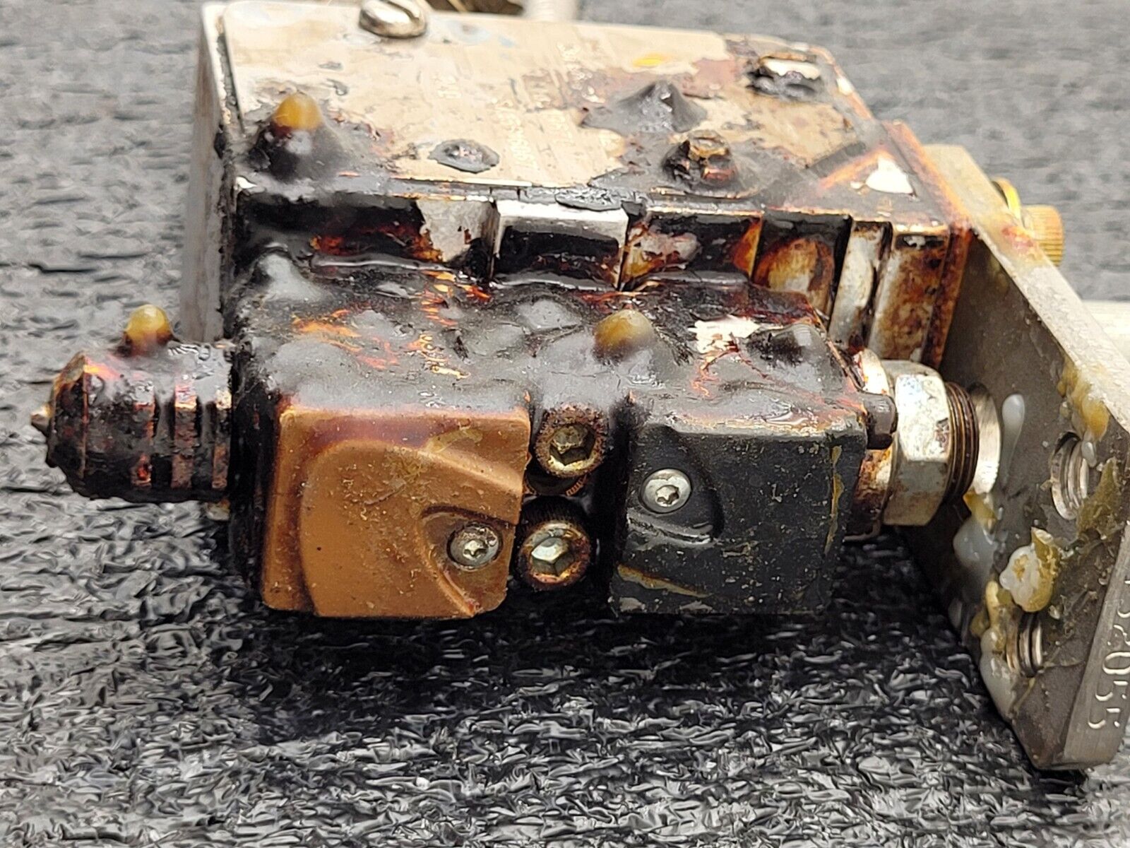 1x Head Nordson Surebead S-012 T Hot Melt Adhesive Dispensing Glue Gun 8519670