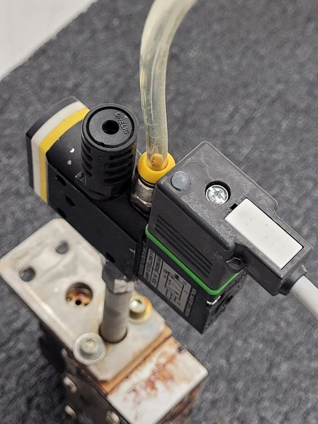 1x Head Nordson Surebead S-012 T Hot Melt Adhesive Dispensing Glue Gun 8519670