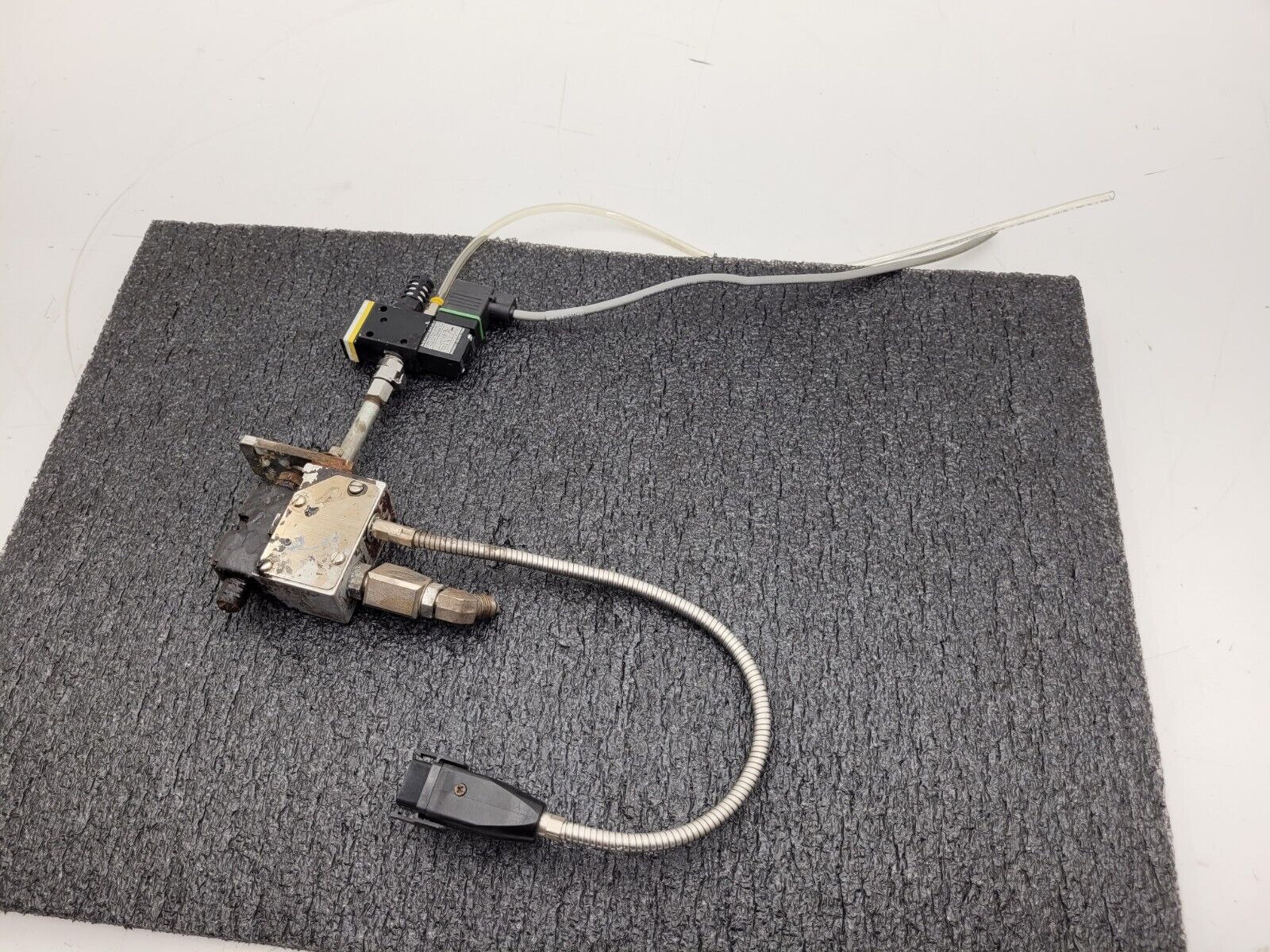 1x Head Nordson Surebead S-012 T Hot Melt Adhesive Dispensing Glue Gun 8519670