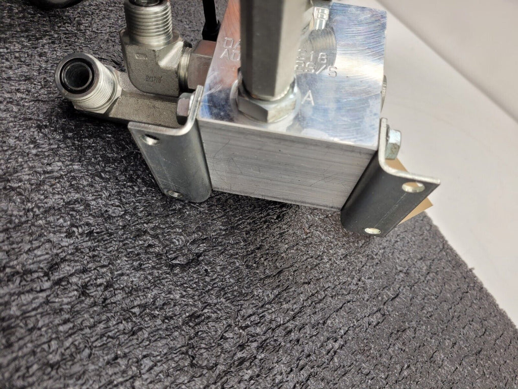 Rexroth R978017782 Solenoid Directional Spool Valve 4WE 6 H62/EG12N9K4/62 Unit B