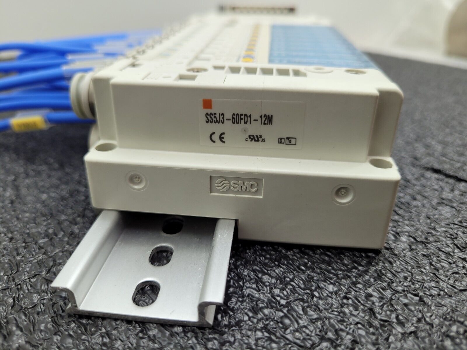 SMC SJ3A60-5CUD-C4 Vacuum Release Solenoid 9 Valve Block SJ2000/SJ3000/SZ3000